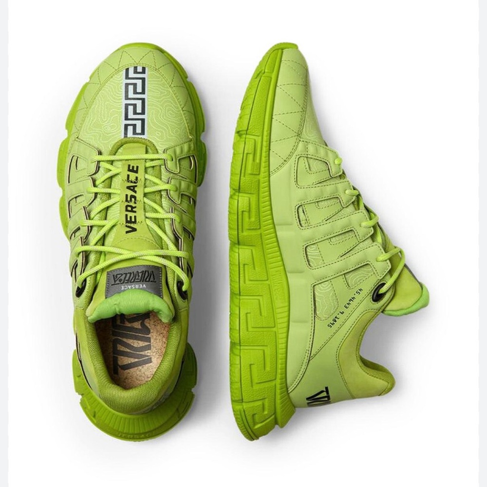 Versace Mens Green Tri-greca logo sneakers size
EU 45 12 US
Versace